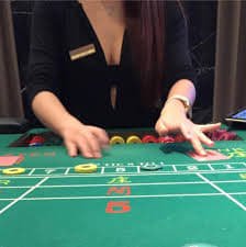 mv77